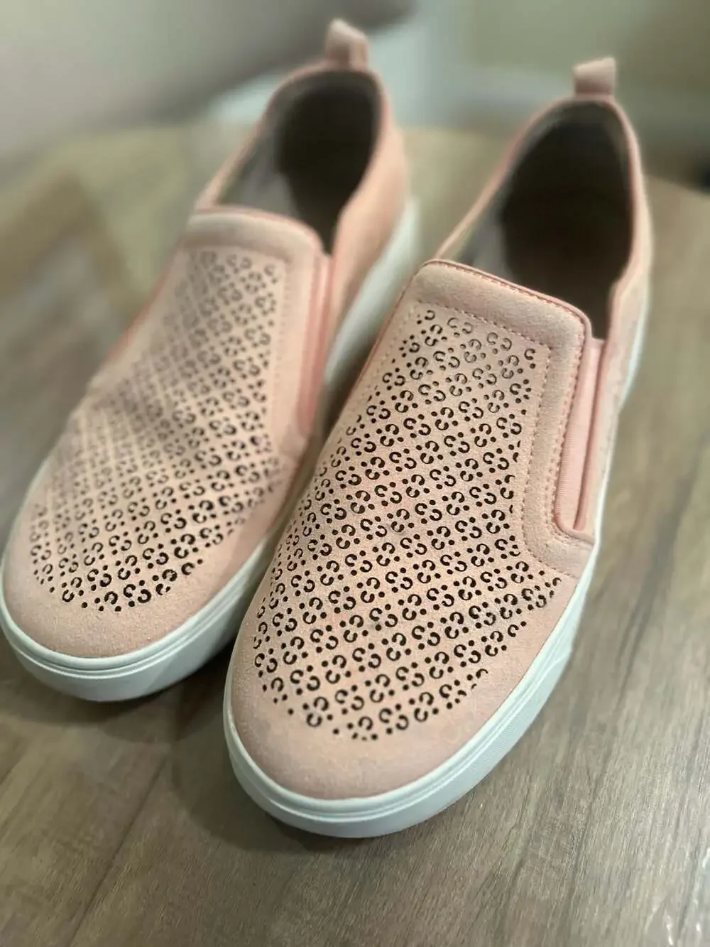 Vionic Kimmie Perf Suede Slip-On Sneakers in Rose